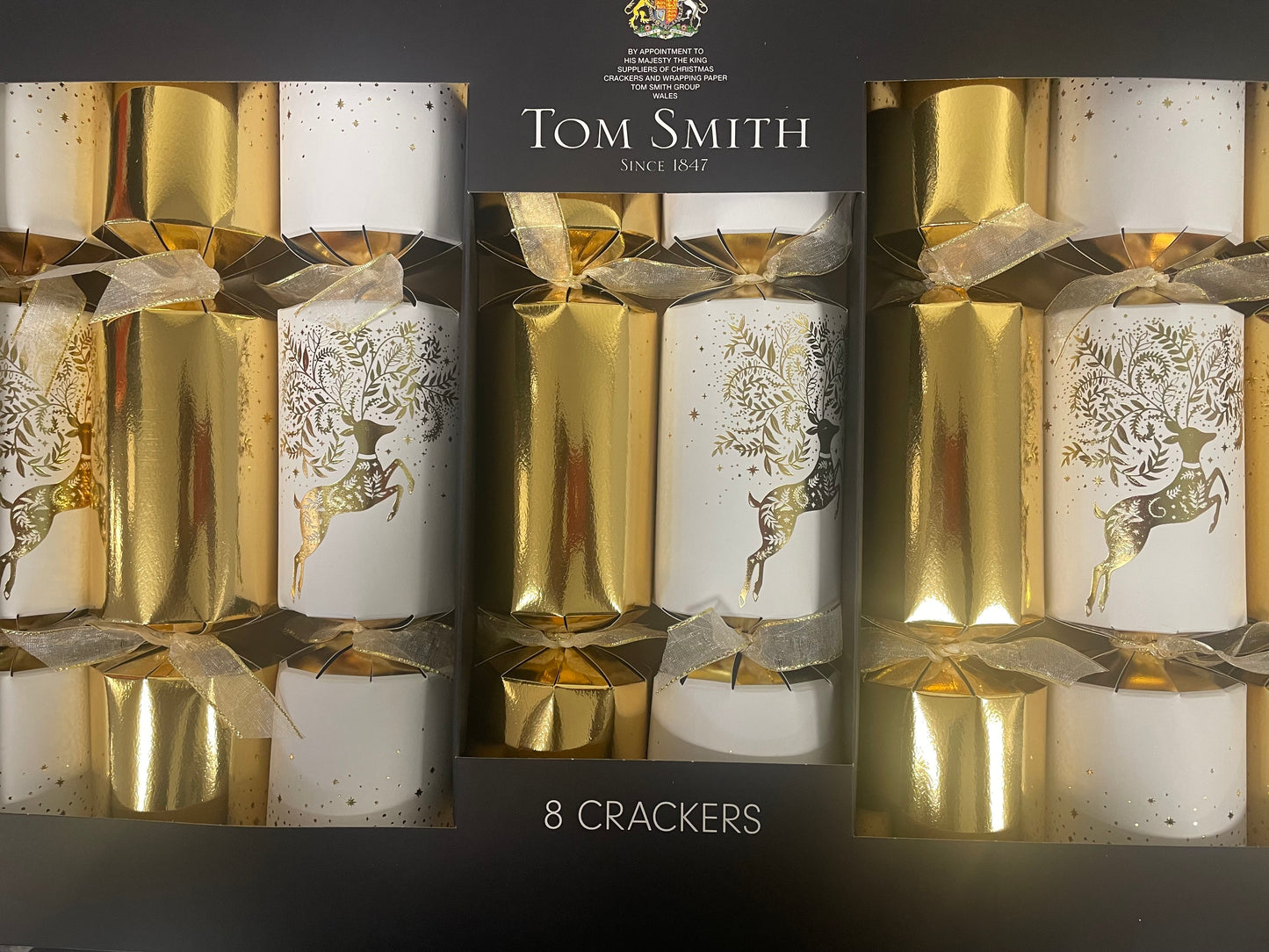 Tom Smith Deluxe Gold Christmas Crackers 8PK x 14"