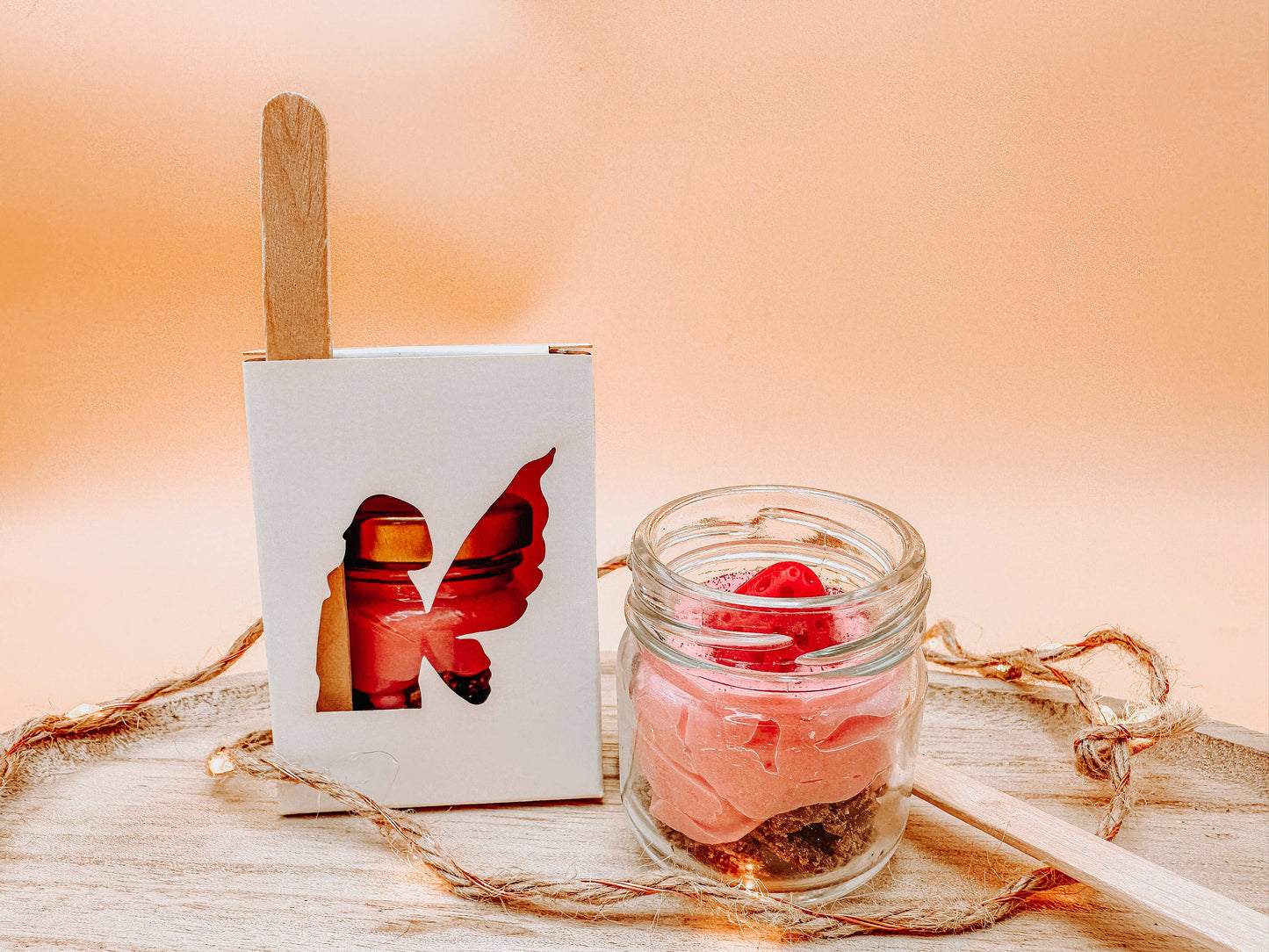 Mini Smooth Wild Strawberry Fondant