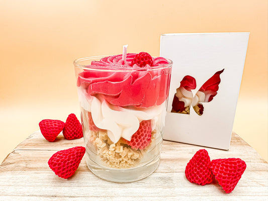 Wild strawberry scented gourmet candle